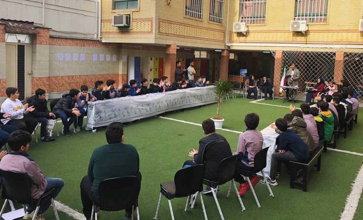 اردو علمی دانش آموزان پایه ششم دبستان پیشگامان از دبیرستان پیشتازان ایران